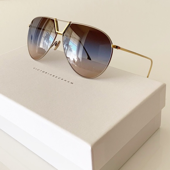 Victoria Beckham Sunglasses, New - Picture 4 of 9